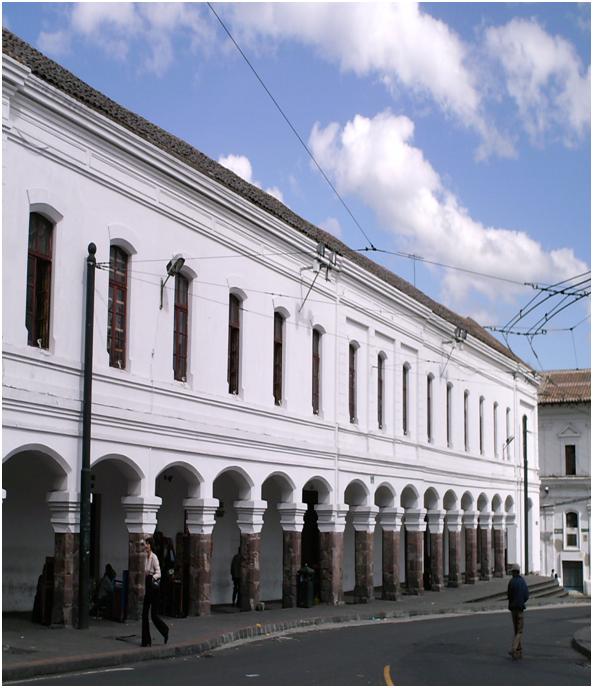 FACHADA_COL._SS.CC._CENTRO_-_QUITO